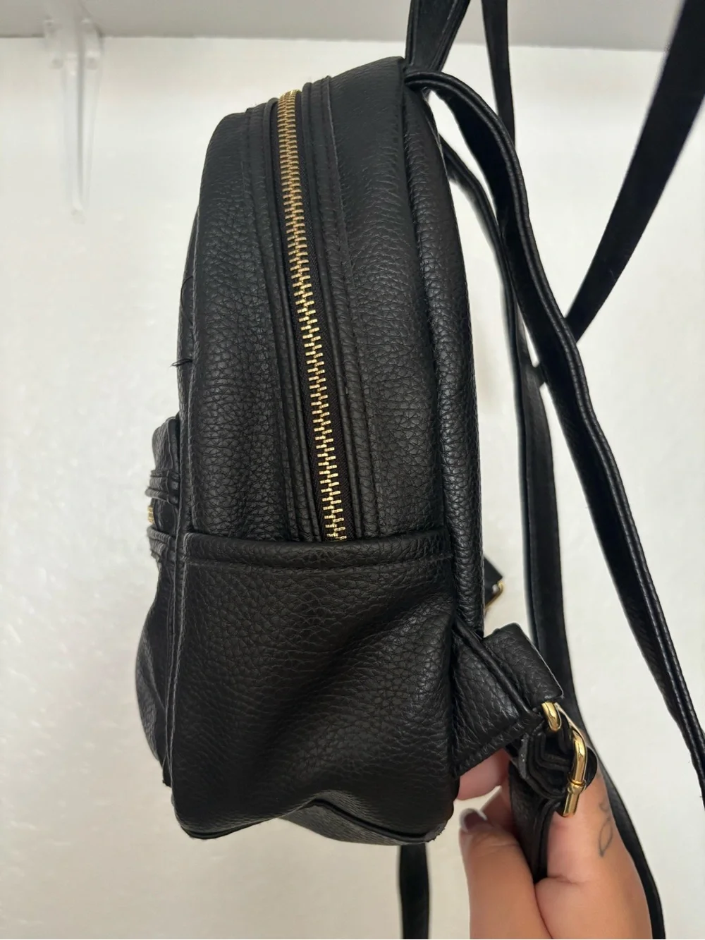 Steve Madden compact pebbled